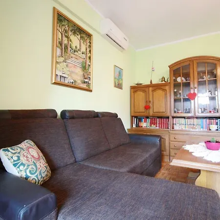 Kety Apartment